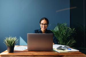 Aerie Woman Working Power BI